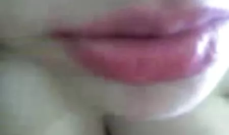 bbw بالغ در نوع خود برای تعمیر تلویزیون می فیلم های سینمایی سکسی جدید پردازد