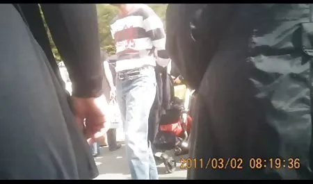 پس از تکان دادن یک دختر دانلودسکس های جدید در لباس تنگ ، یک دوست به راحتی در یک گربه لعنتی