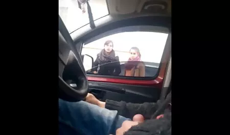 شوخی فیلم های جدید سکسی های وحشی در رختخواب با یک بلوند مجرب