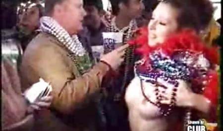 پیرمرد سکس های جدید برازرس دختر جوانی را روی لعنتی می چرخاند
